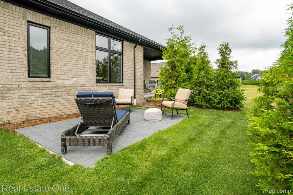 850 Marlayna Drive Oxford Charter Township, MI 48371