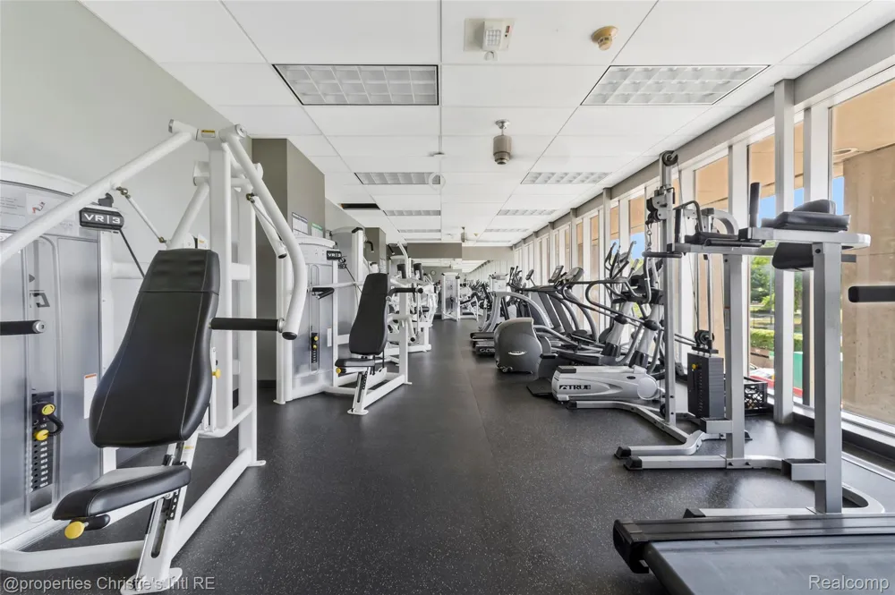 1300 E Lafayette Street #903 Detroit City, MI 48207