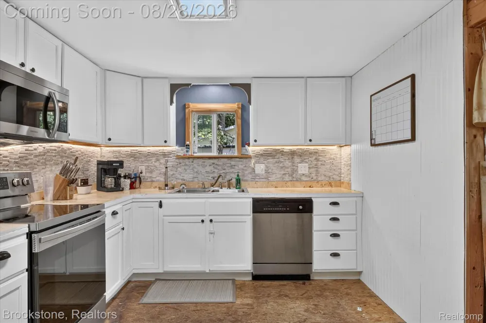 228 Oakdale Drive Denton Township, MI 48651