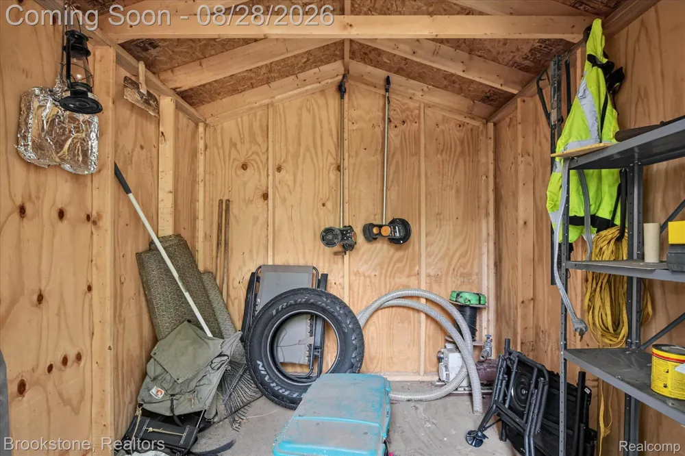 228 Oakdale Drive Denton Township, MI 48651