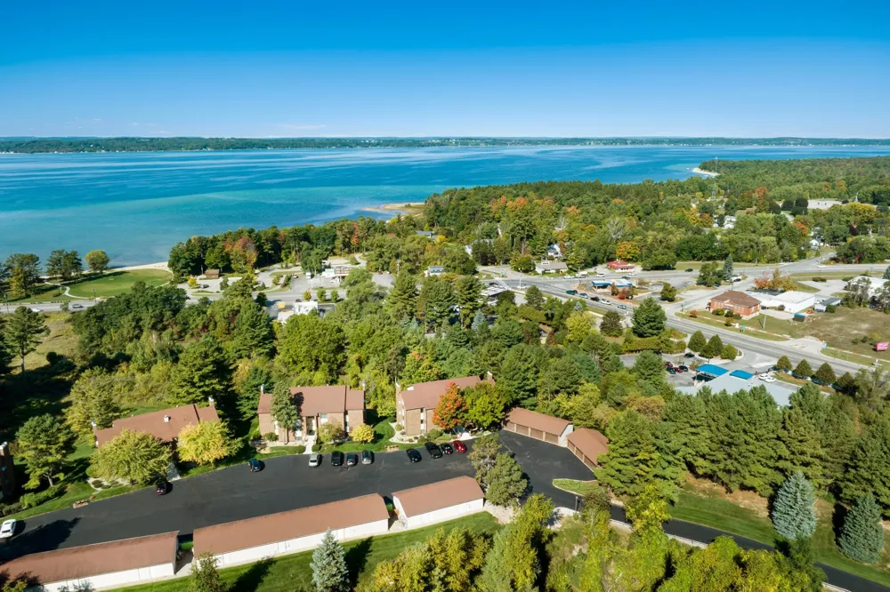 5883 Andorra Drive Acme Township, MI 49690