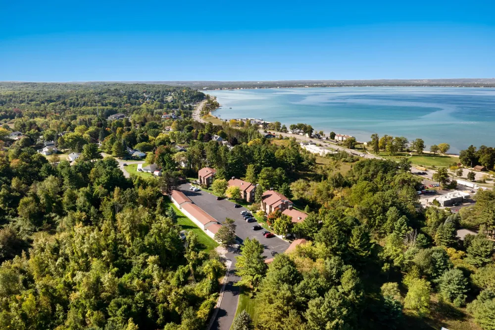 5883 Andorra Drive Acme Township, MI 49690