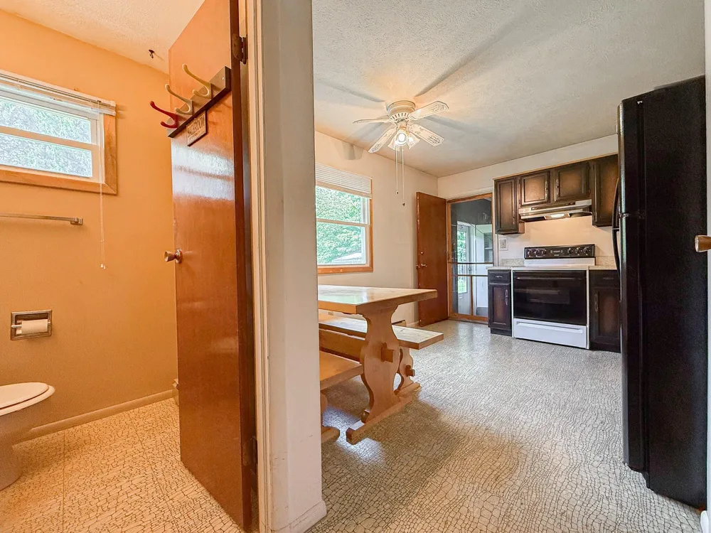 28493 Downey Street Silver Creek Township, MI 49047