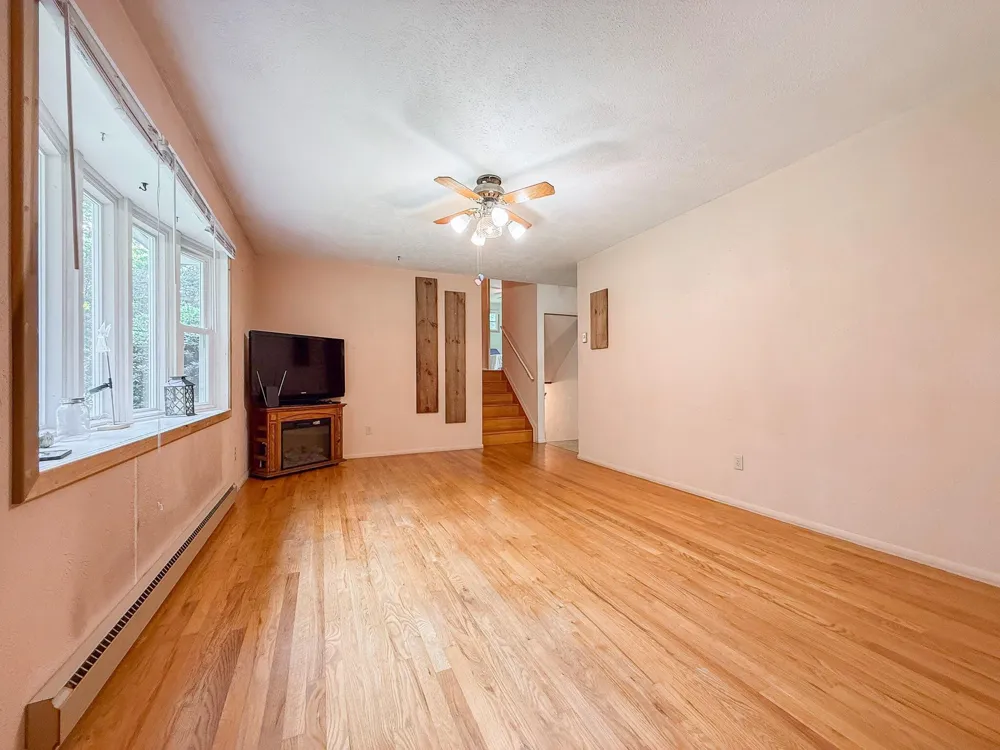 28493 Downey Street Silver Creek Township, MI 49047