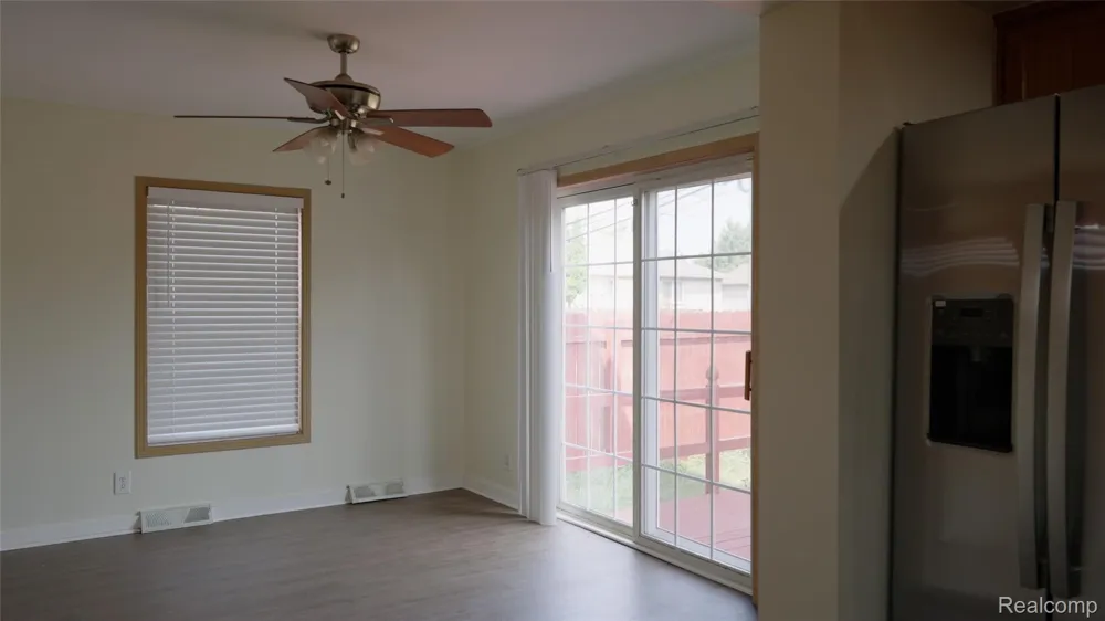2018 John R Road Troy City, MI 48083