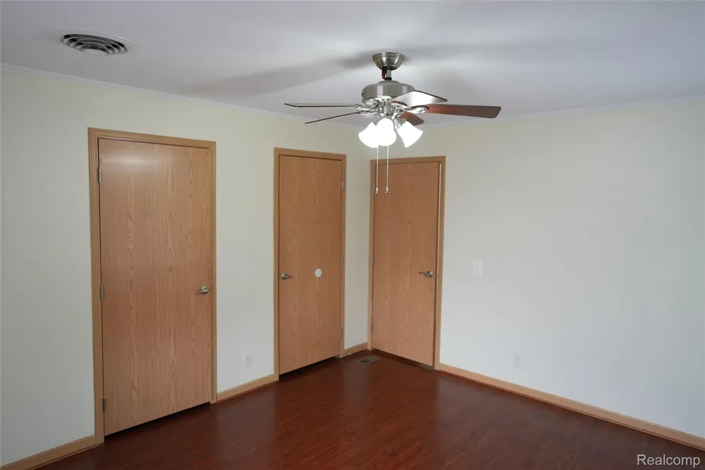 2018 John R Road Troy City, MI 48083