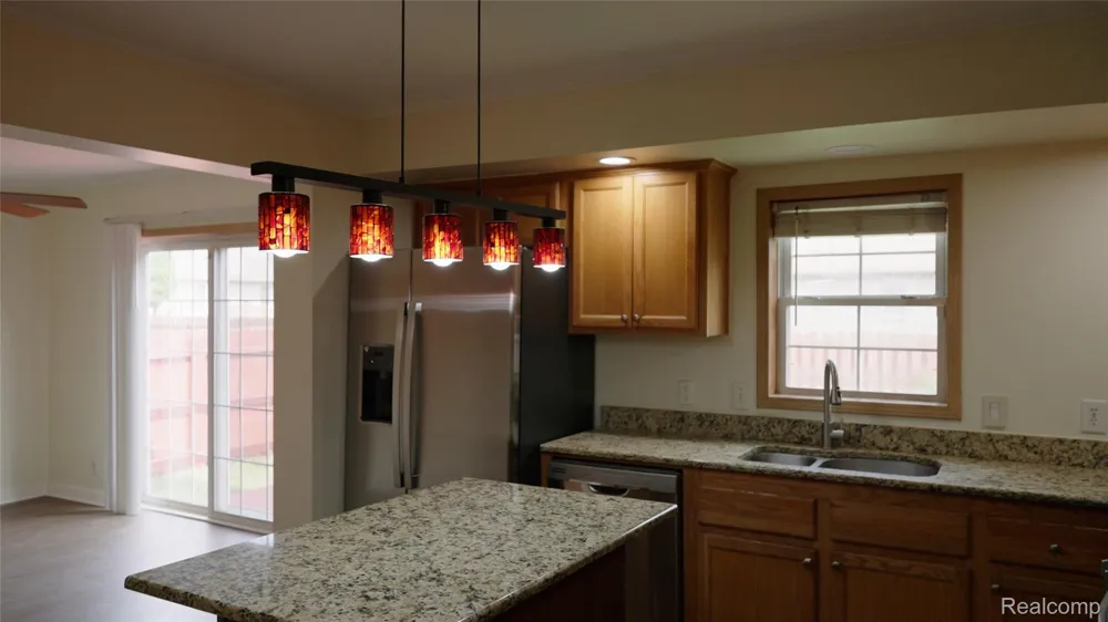 2018 John R Road Troy City, MI 48083