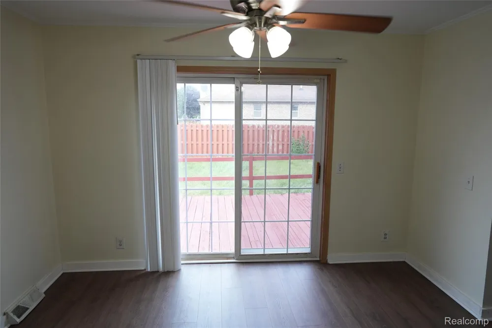2018 John R Road Troy City, MI 48083