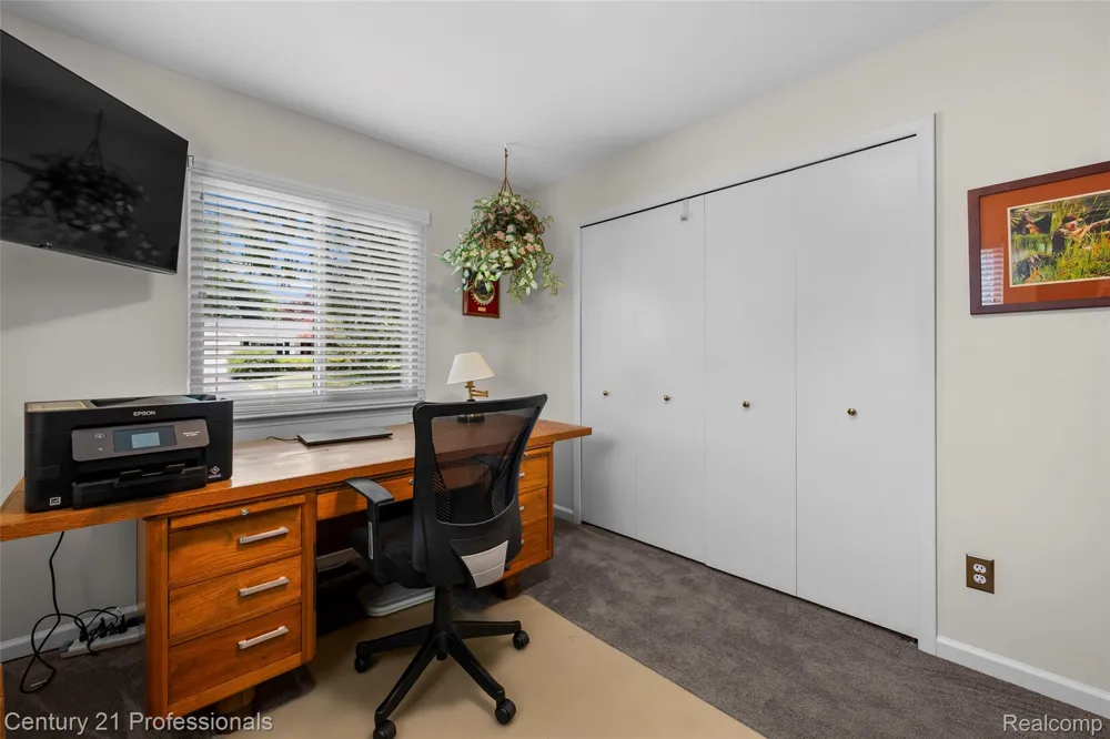 5135 Virgie Lane West Bloomfield Charter Township, MI 48324