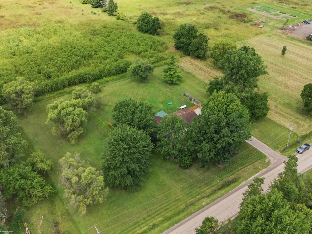 61111 Ray Center Road Ray Township, MI 48096