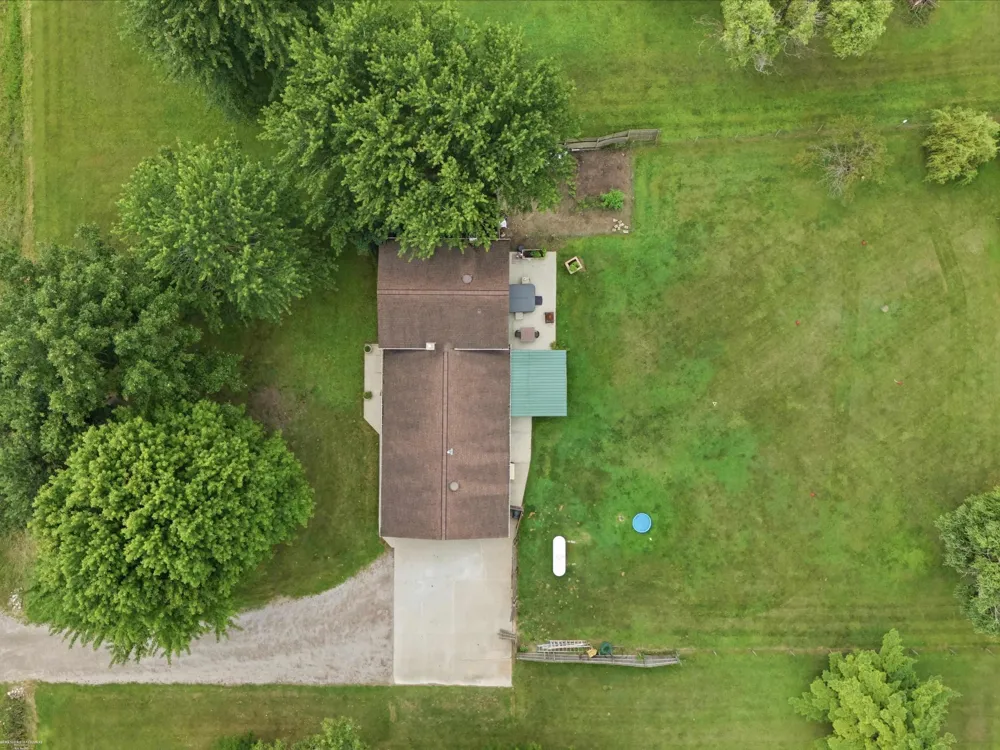 61111 Ray Center Road Ray Township, MI 48096