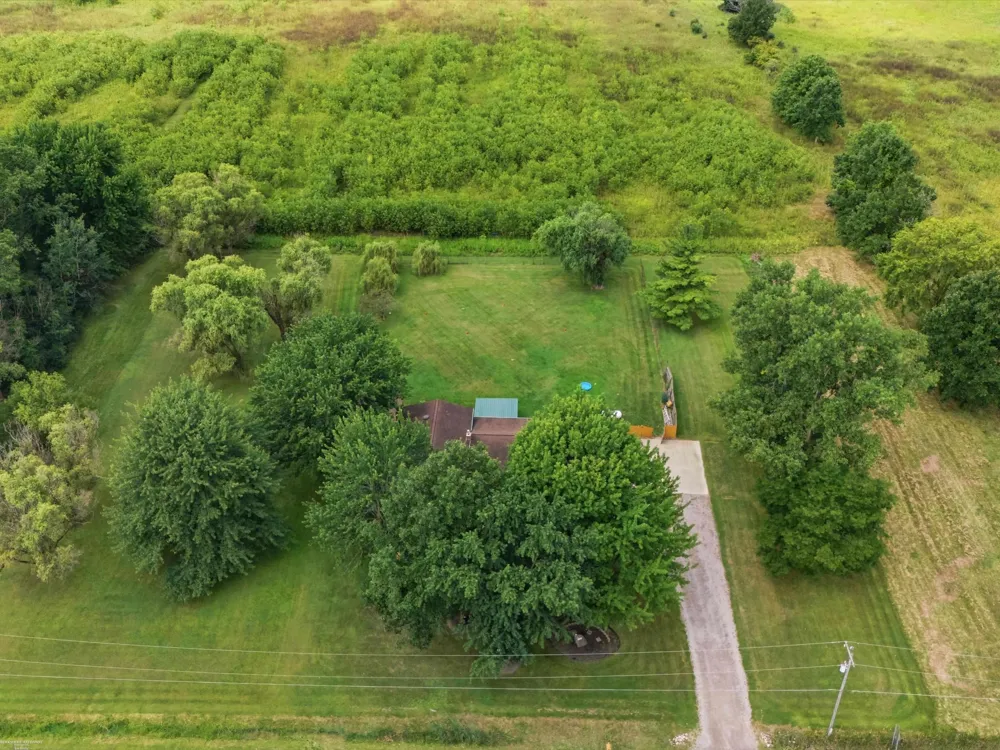 61111 Ray Center Road Ray Township, MI 48096
