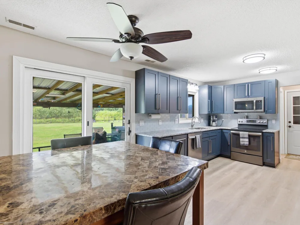 61111 Ray Center Road Ray Township, MI 48096