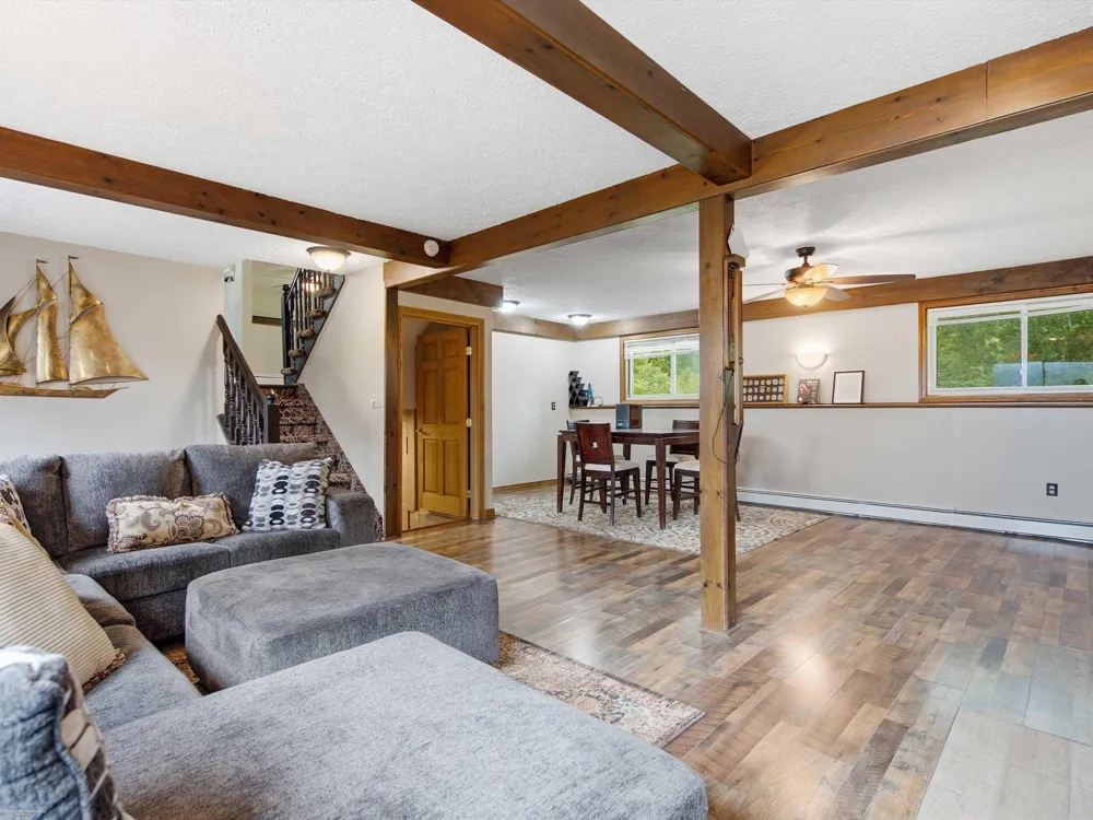 61111 Ray Center Road Ray Township, MI 48096