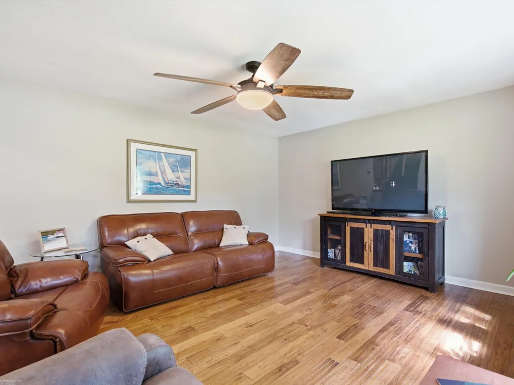 61111 Ray Center Road Ray Township, MI 48096