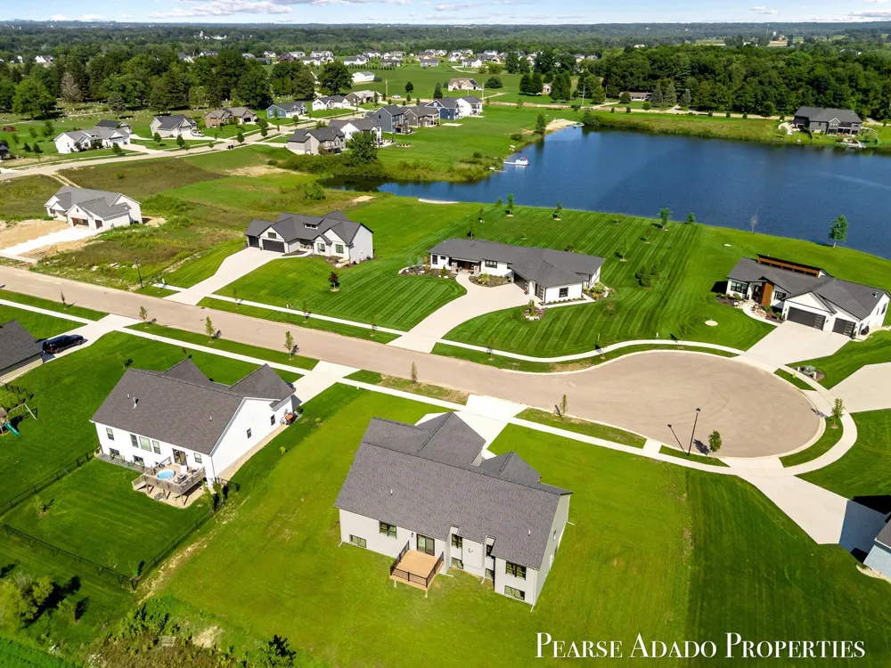 12479 Nora Court Allendale Charter Township, MI 49401