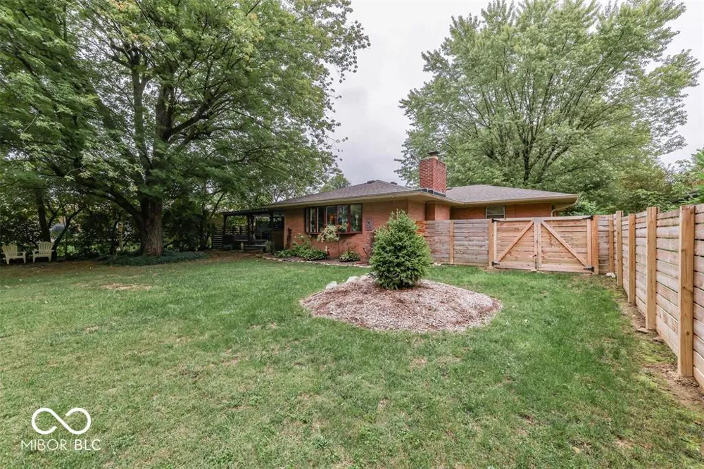 650 Lindenwood Drive Greenwood, IN 46142