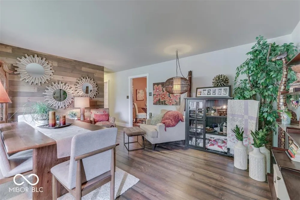 650 Lindenwood Drive Greenwood, IN 46142