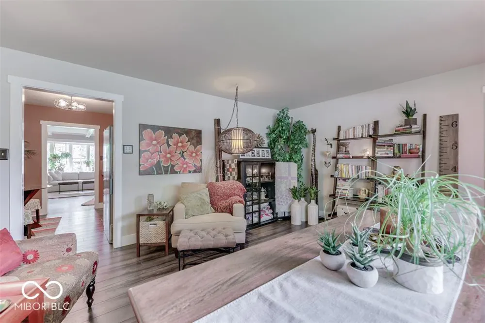 650 Lindenwood Drive Greenwood, IN 46142