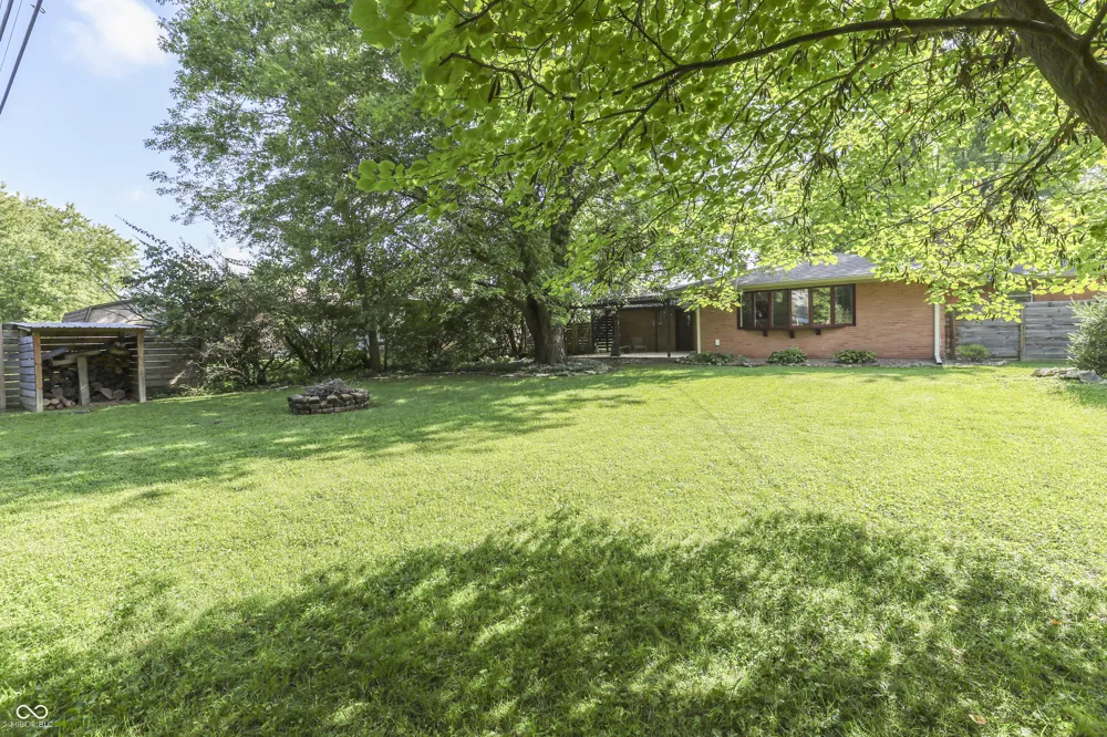 650 Lindenwood Drive Greenwood, IN 46142
