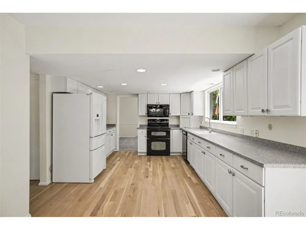 5496 W Hinsdale Place Littleton, CO 80128