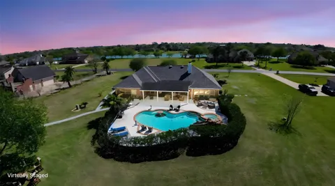 143 Lago Circle Drive