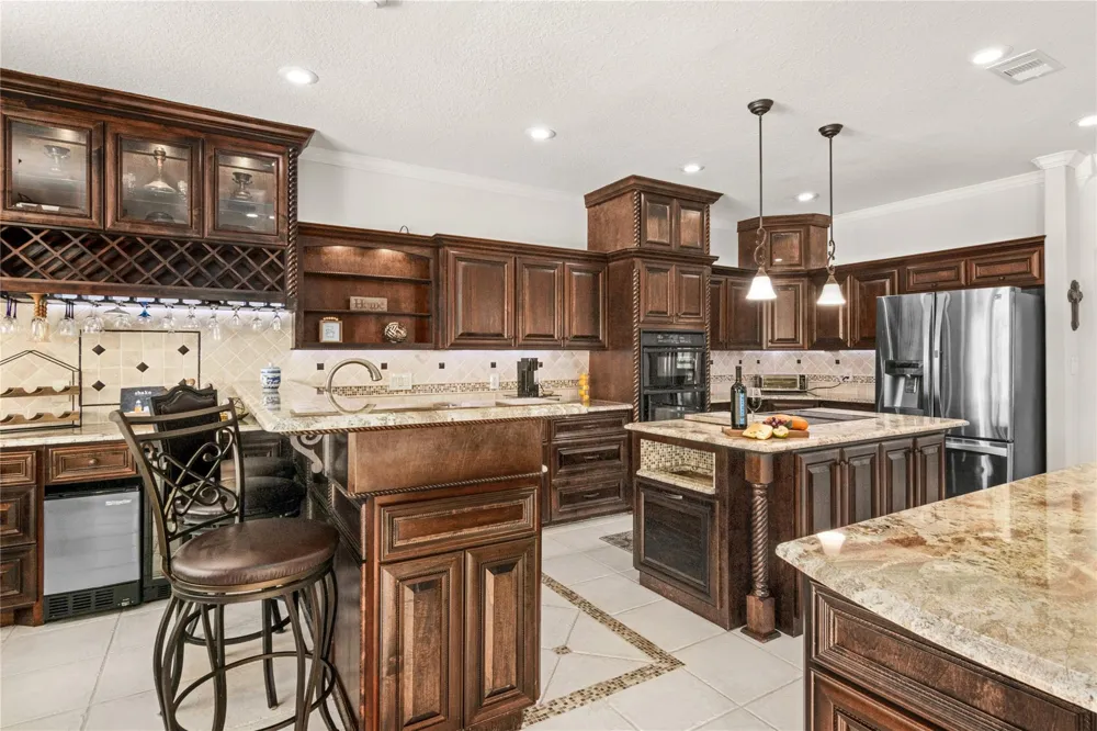 143 Lago Circle Drive Santa Fe, TX 77517