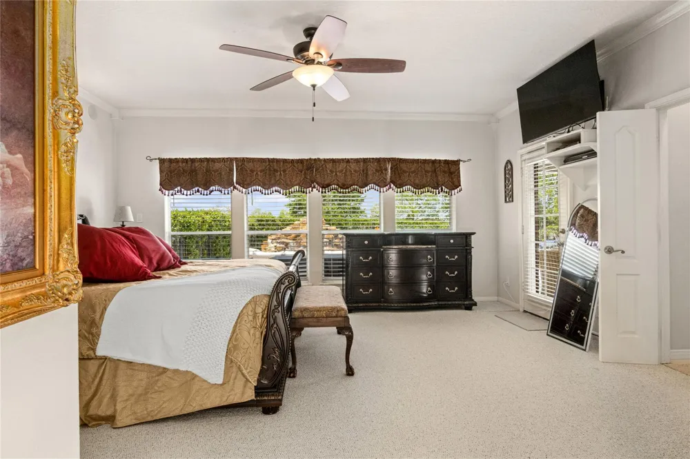 143 Lago Circle Drive Santa Fe, TX 77517