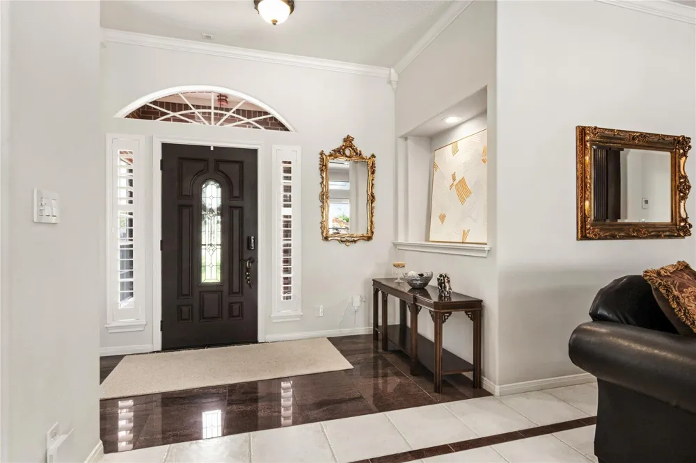 143 Lago Circle Drive Santa Fe, TX 77517