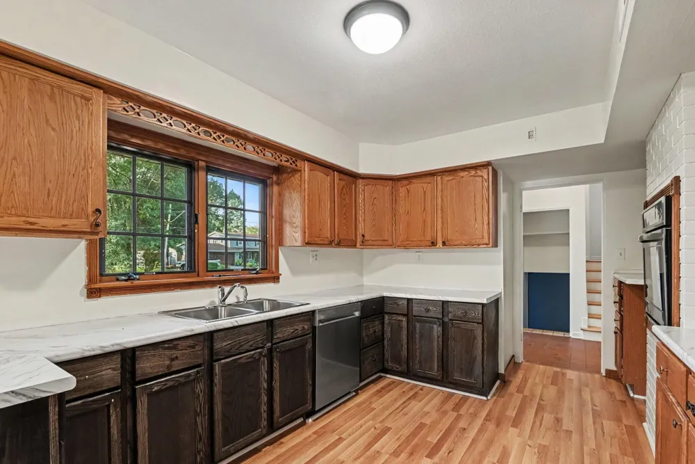 1511 Jerome Street Holland, MI 49423