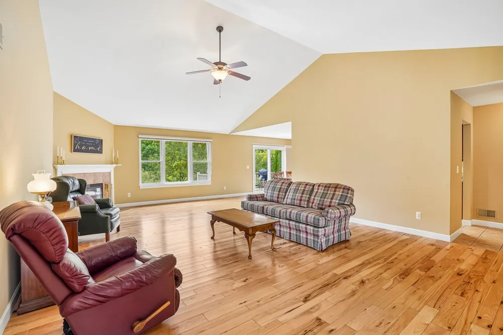 3884 Landin Trail Ann Arbor, MI 48108