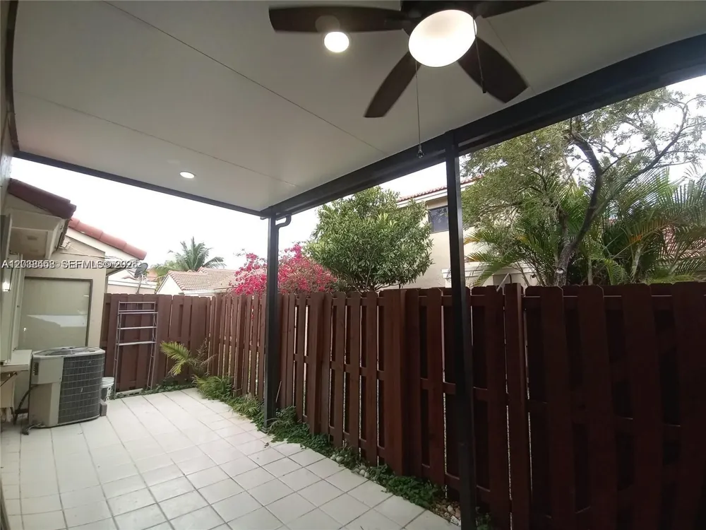 6533 NW 170th Ln Hialeah, FL 33015