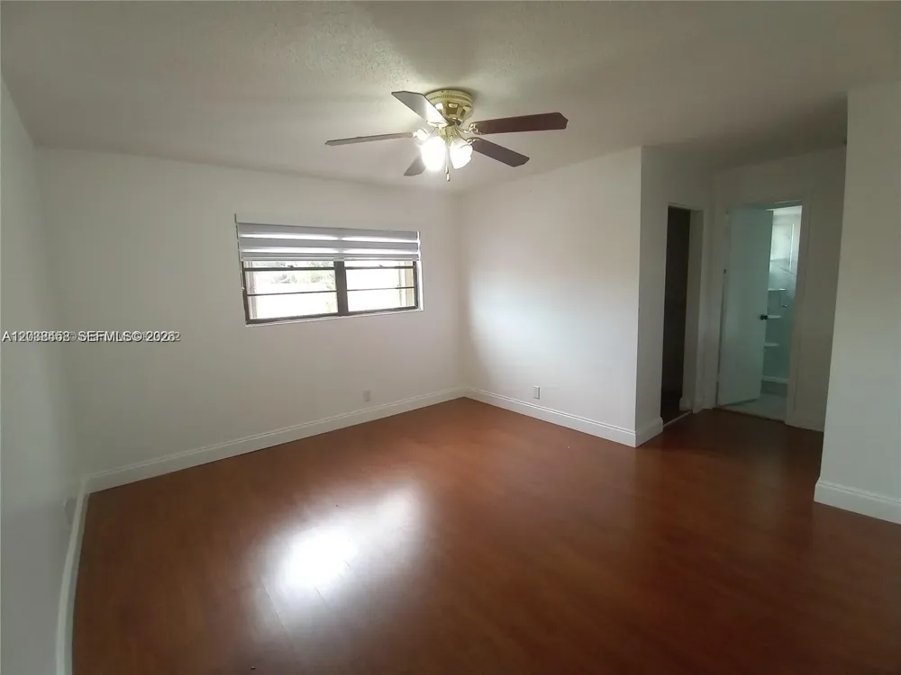 6533 NW 170th Ln Hialeah, FL 33015