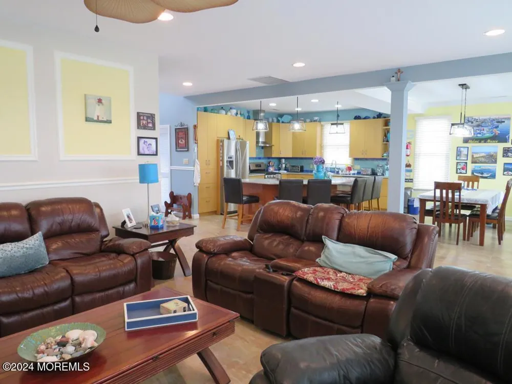 967 Beach Haven West Boulevard Manahawkin, NJ 08050