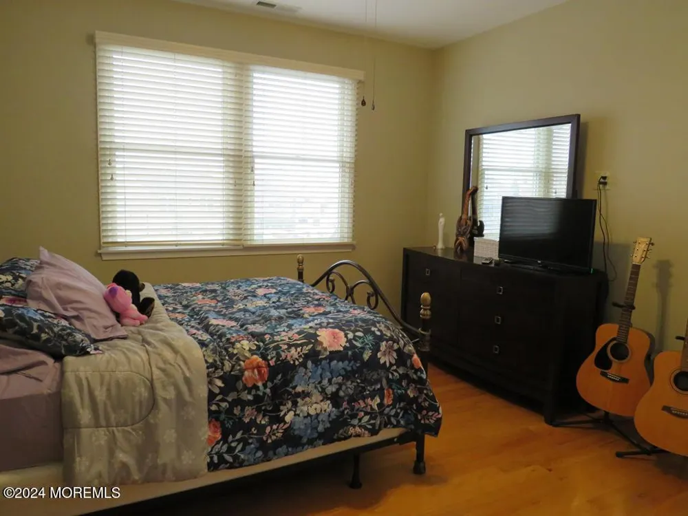 967 Beach Haven West Boulevard Manahawkin, NJ 08050
