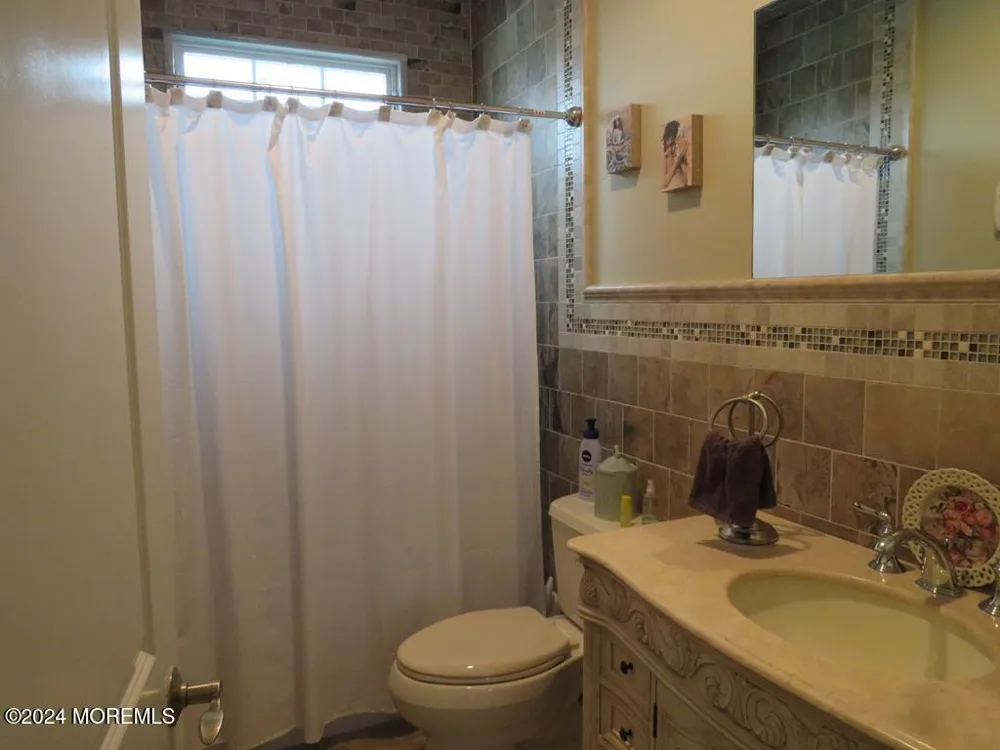 967 Beach Haven West Boulevard Manahawkin, NJ 08050