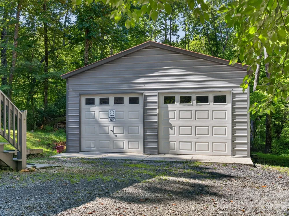 1900 Solomon Jones Road Cedar Mountain, NC 28718