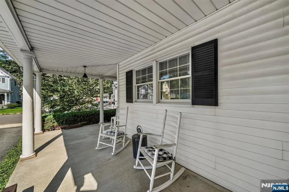 28 Leary Avenue Bloomingdale, NJ 07403