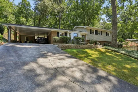 4357 Bishop Hollow Court