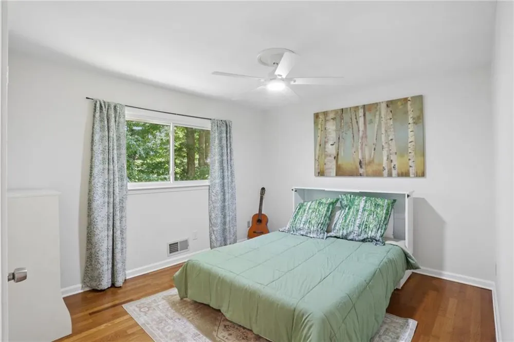 4357 Bishop Hollow Court Dunwoody, GA 30338