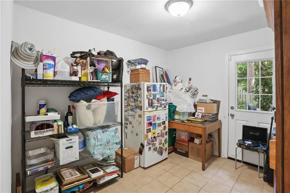 4357 Bishop Hollow Court Dunwoody, GA 30338