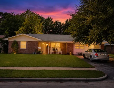 349 Rivercrest Drive