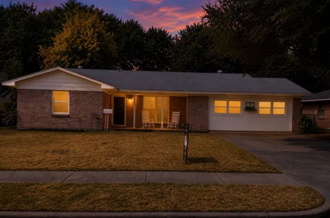 349 Rivercrest Drive