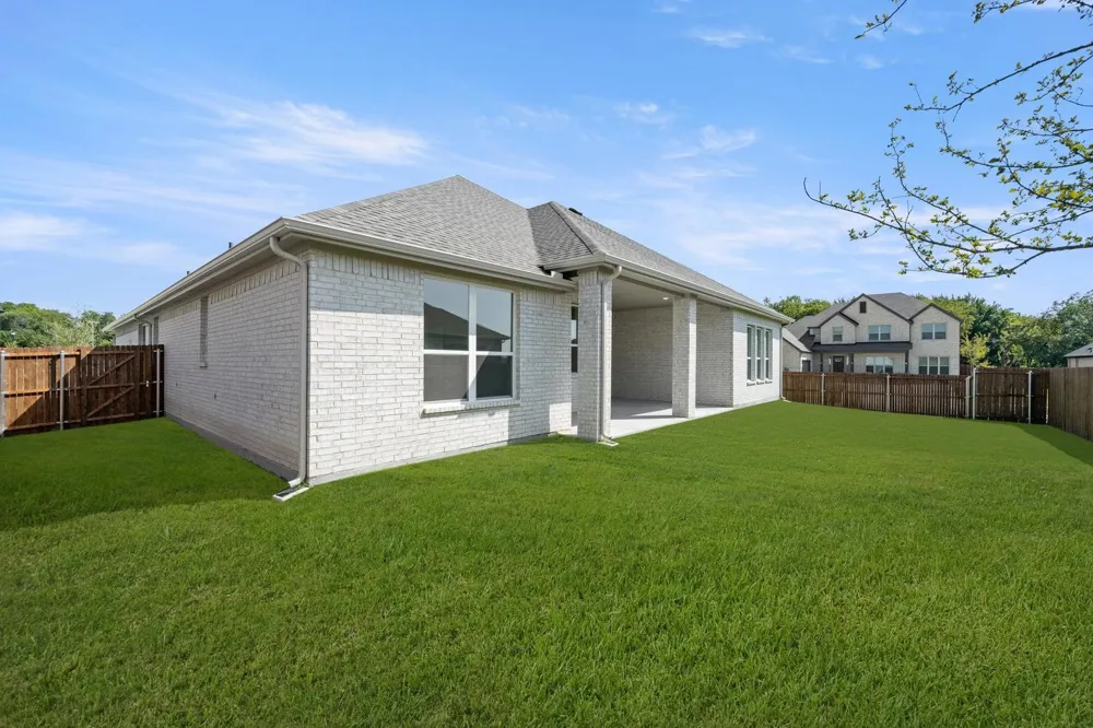 1411 Kendal Drive DeSoto, TX 75115
