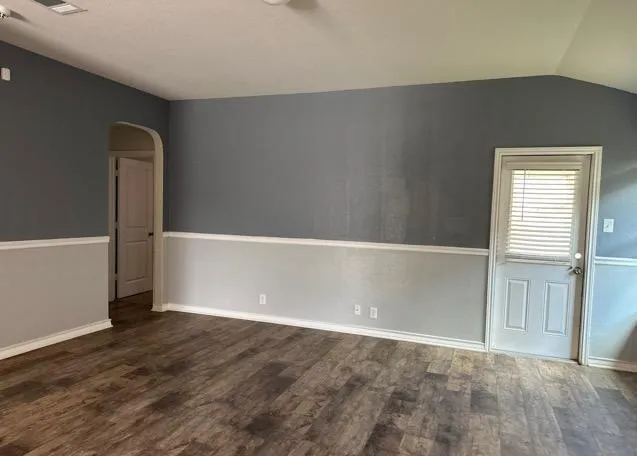 6851 Courante Waltz San Antonio, TX 78252
