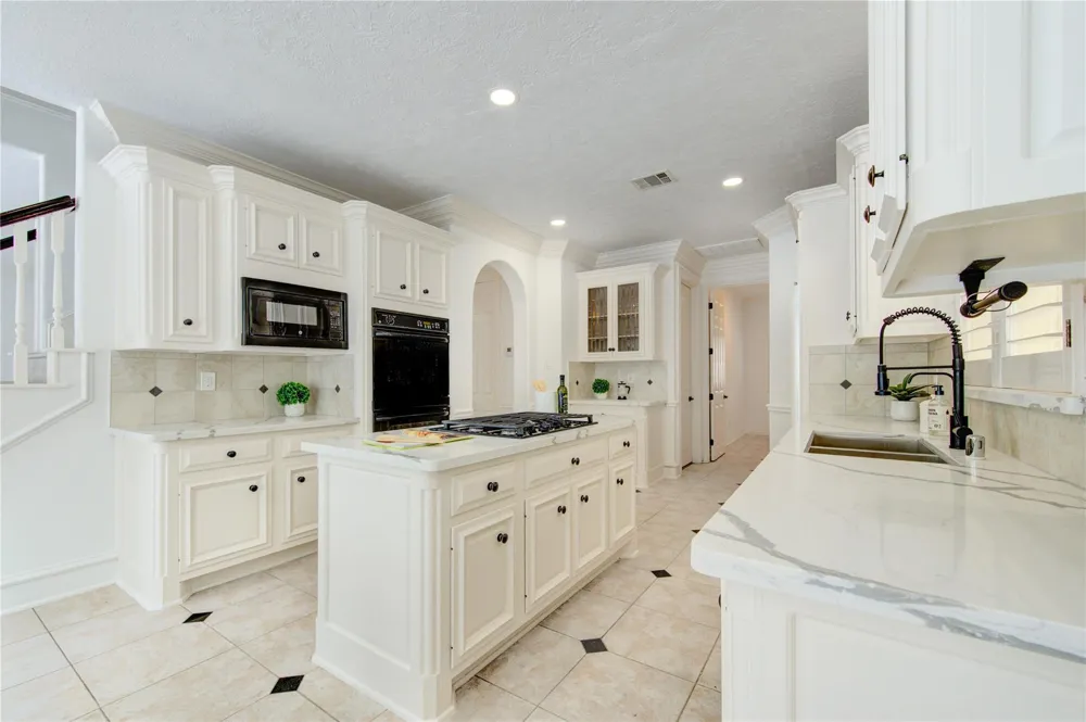 13607 Starlight Harbour Court Houston, TX 77077