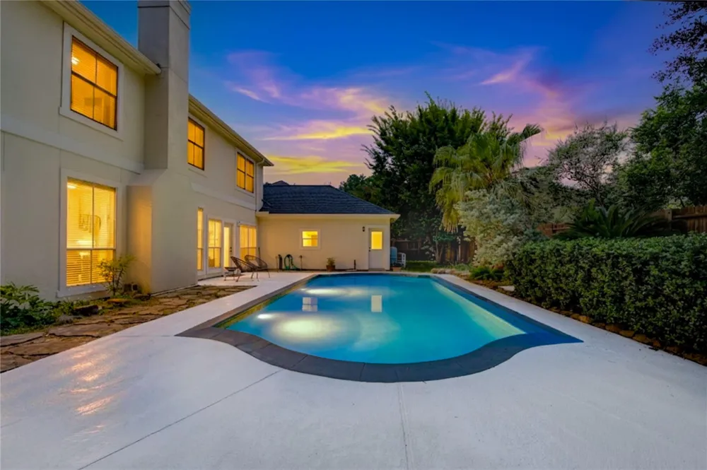 13607 Starlight Harbour Court Houston, TX 77077