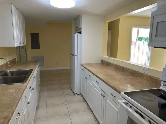7013 NW 63RD COURT Tamarac, FL 33321
