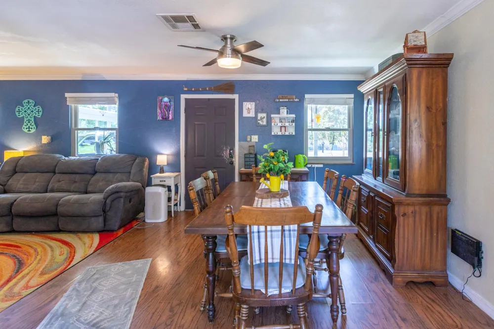 1251 W Taylor Sallisaw, OK 74955