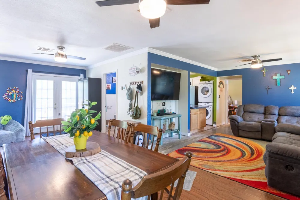 1251 W Taylor Sallisaw, OK 74955